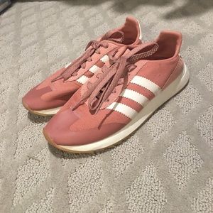 Adidas Tennis Shoes - Blush pink